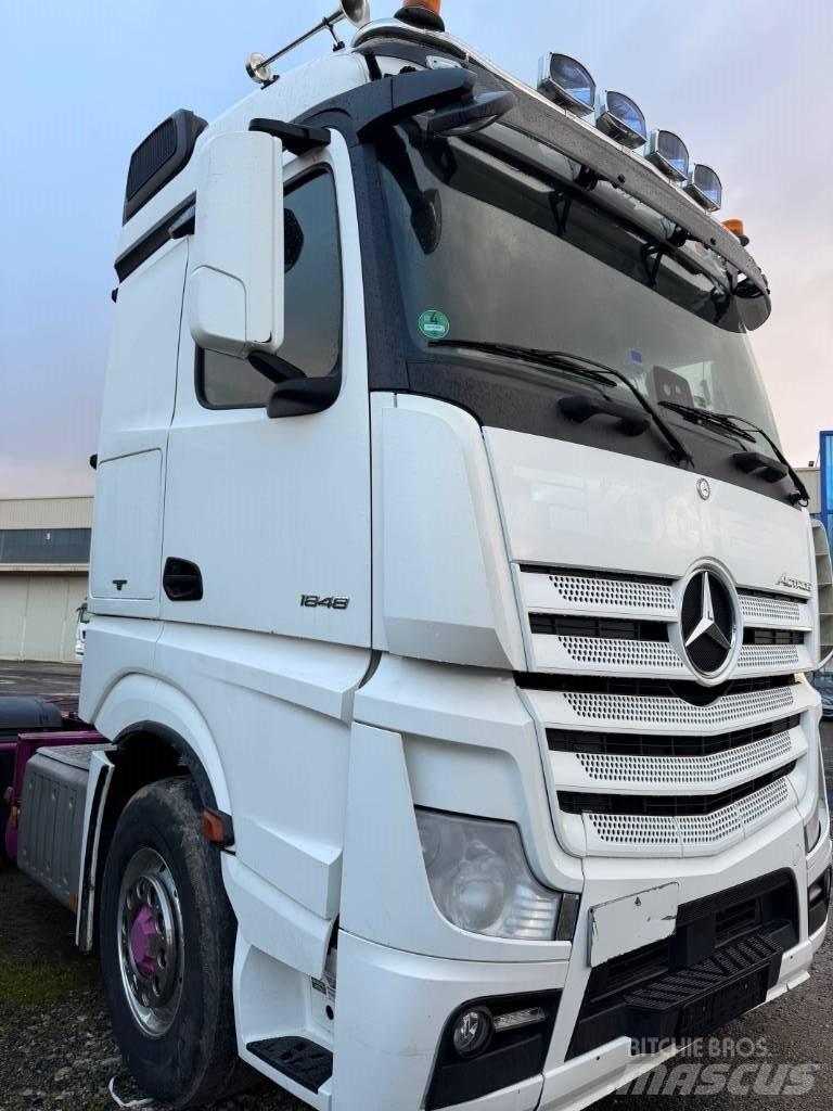 Mercedes-Benz 1848 Motrici e Trattori Stradali