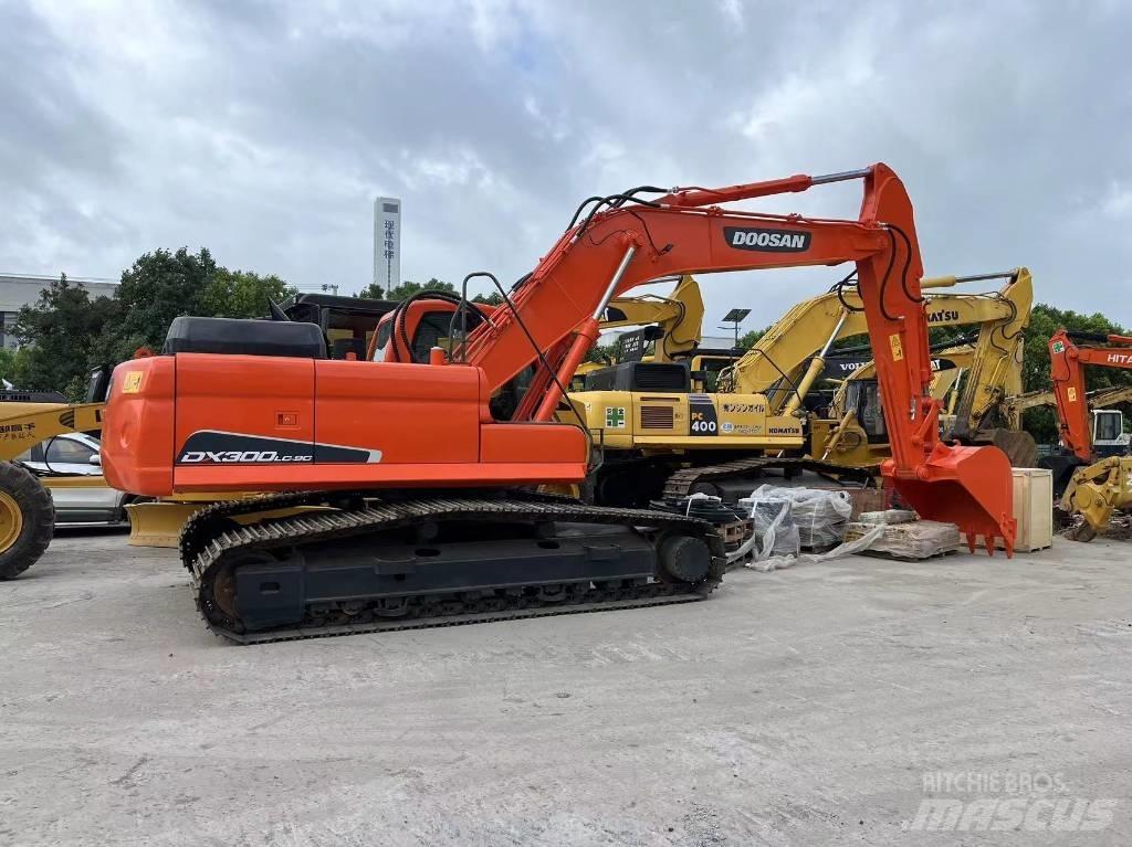 Doosan DX 300 Escavatori cingolati