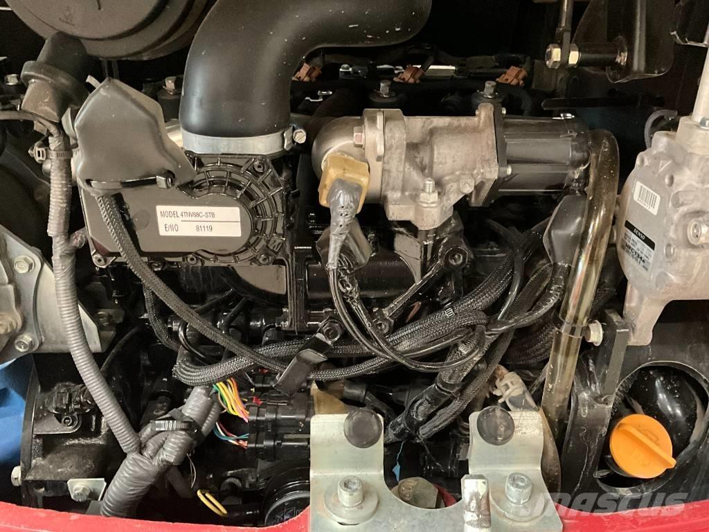 Takeuchi TB 240 Miniescavatori