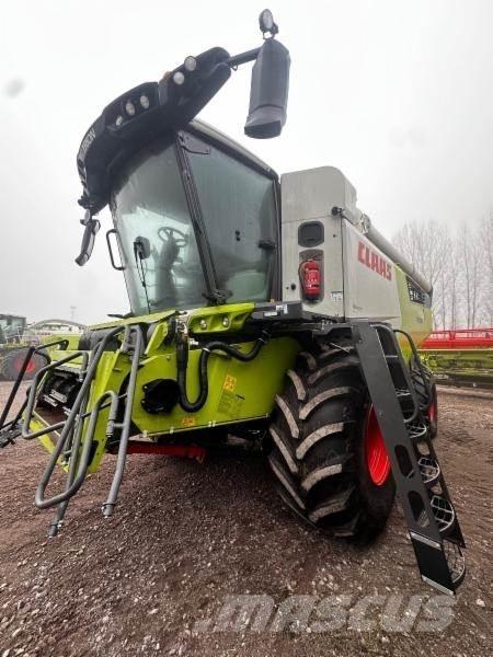CLAAS TRION 750 Mietitrebbiatrici