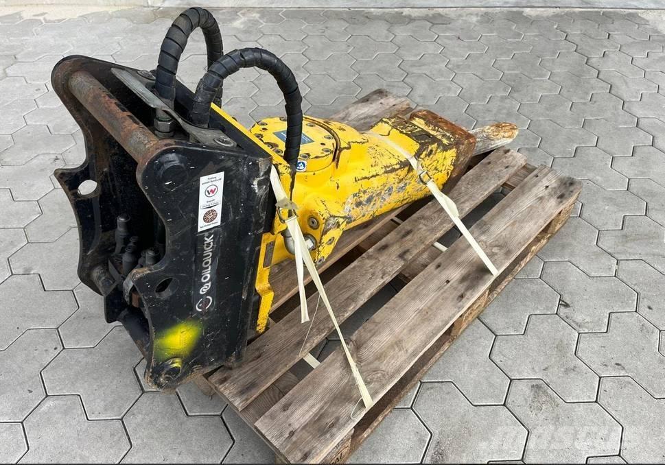 Epiroc SB302 Benne frantumatrici