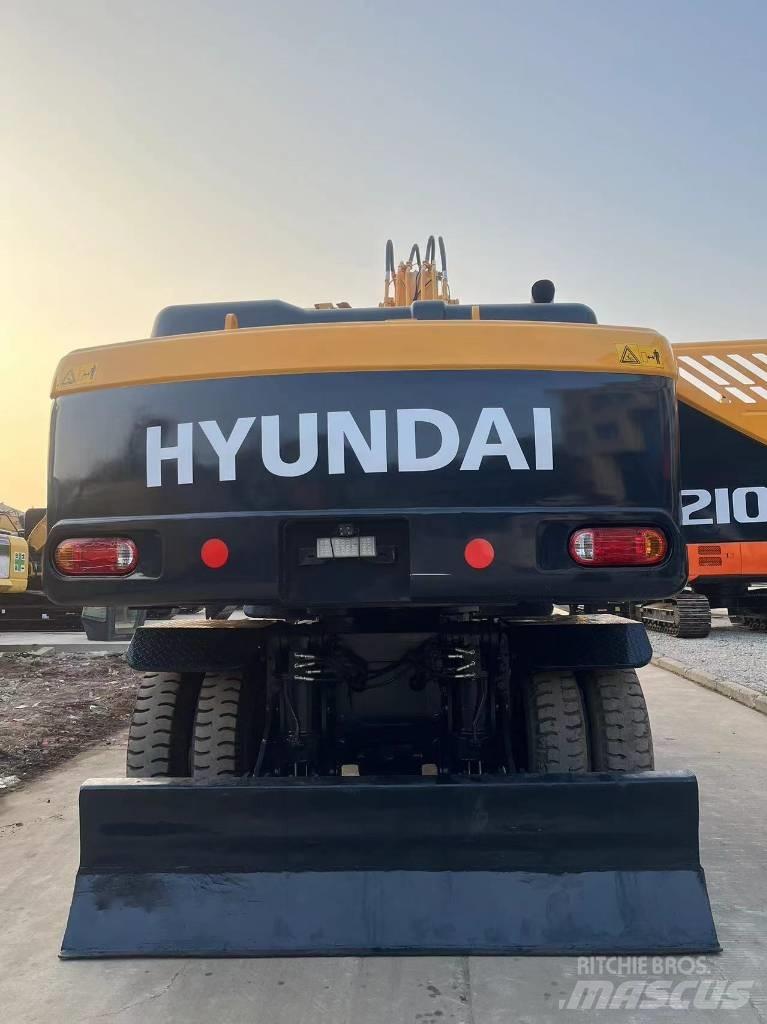 Hyundai R210W-9 Escavatori gommati