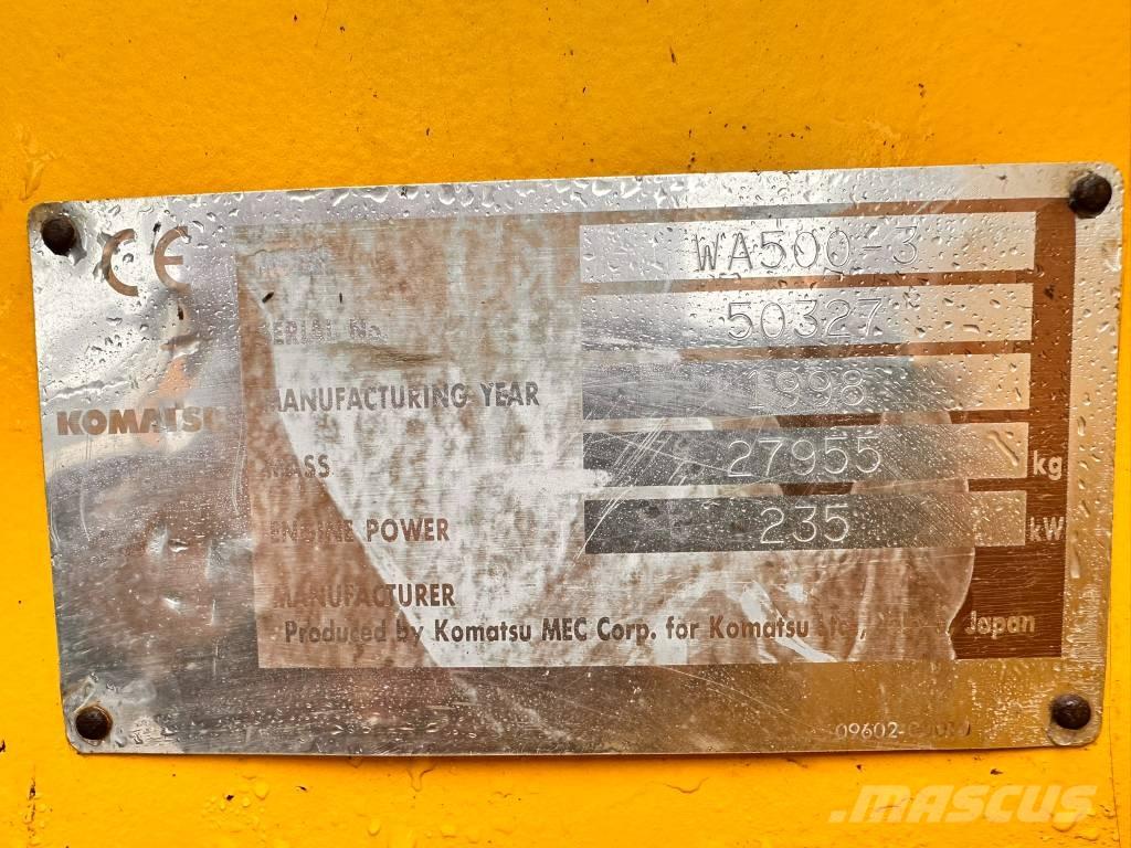 Komatsu WA500-3 Pale gommate