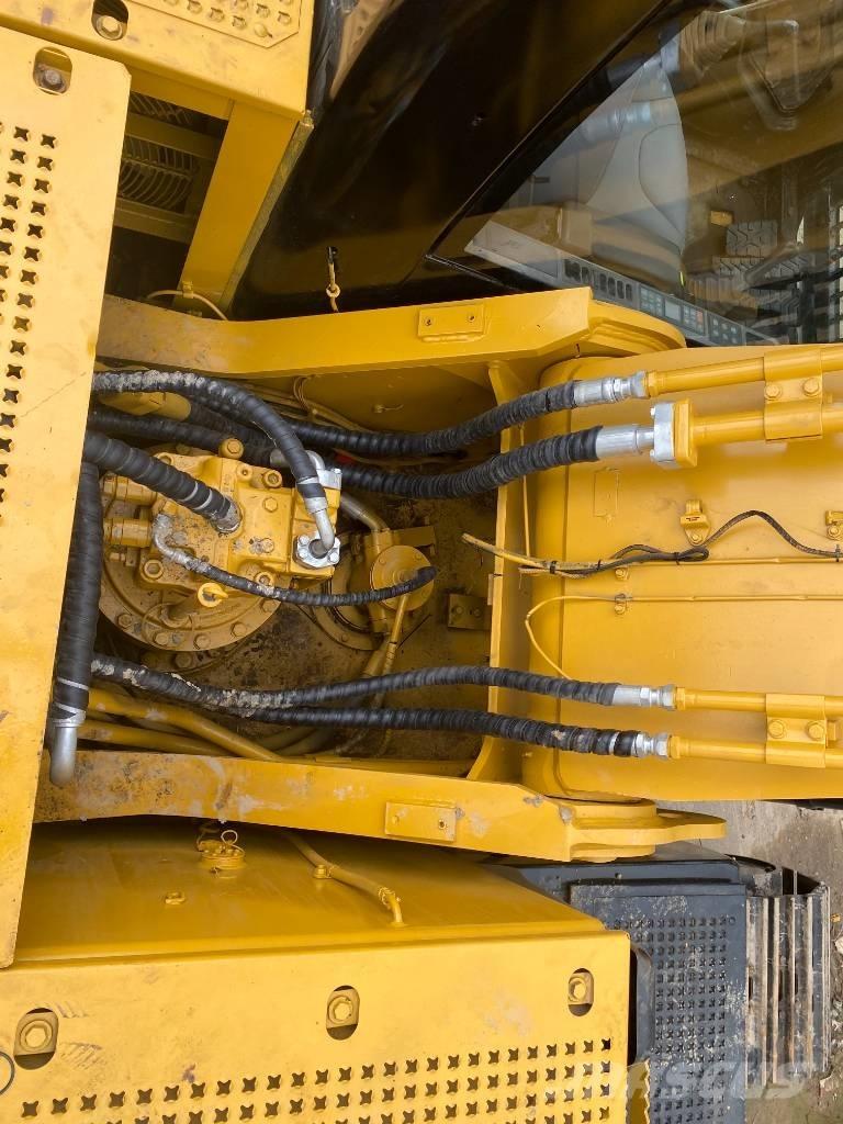 CAT 330 D Escavatori cingolati