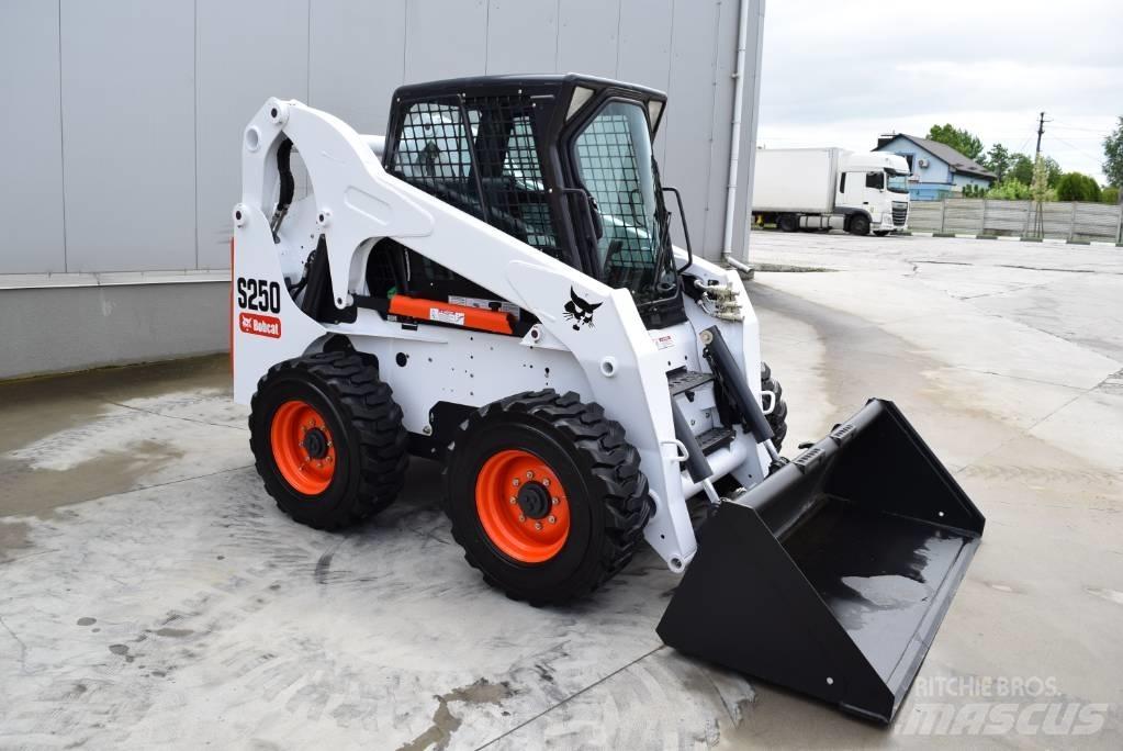 Bobcat S 250 Mini Pale Gommate