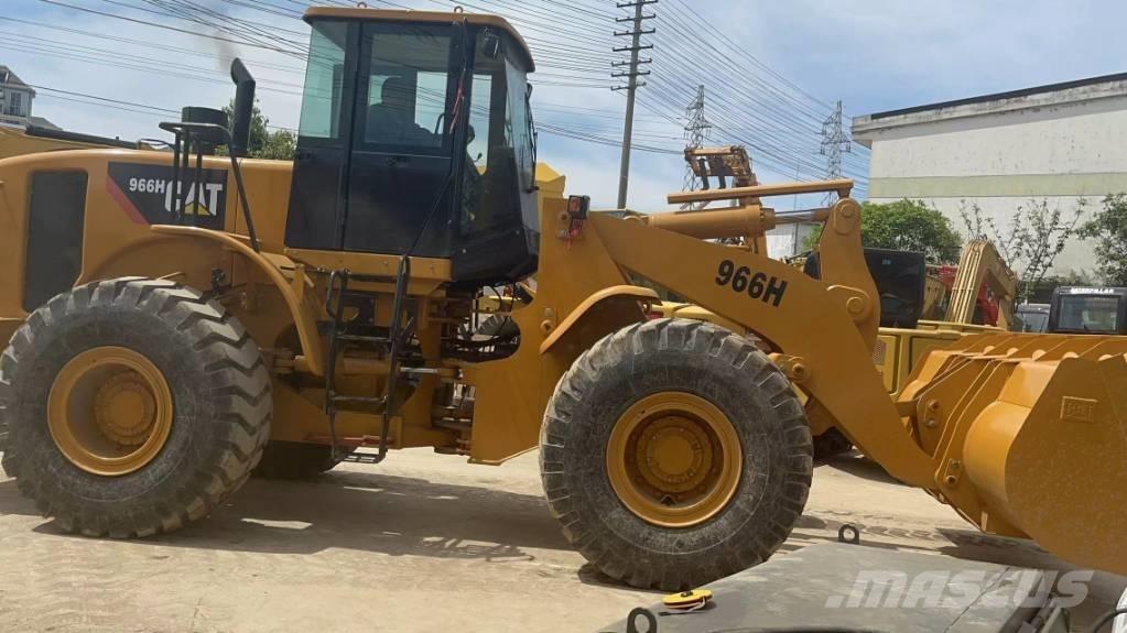CAT 966 H Pale gommate