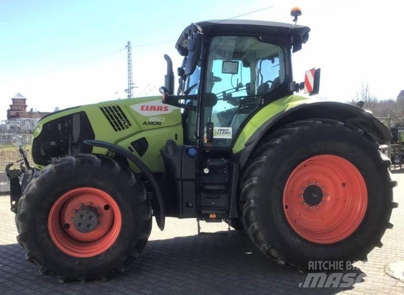 CLAAS AXION 850 Trattori