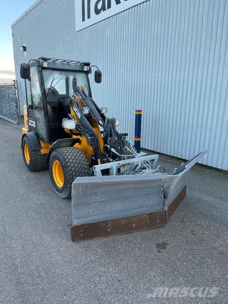 JCB 403 Pale gommate