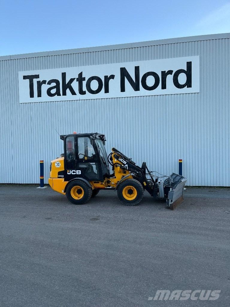 JCB 403 Pale gommate