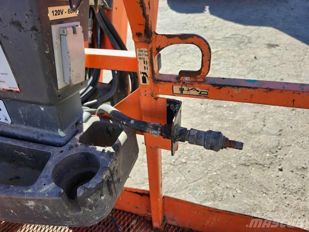 JLG 800 AJ Piattaforme a braccio articolato