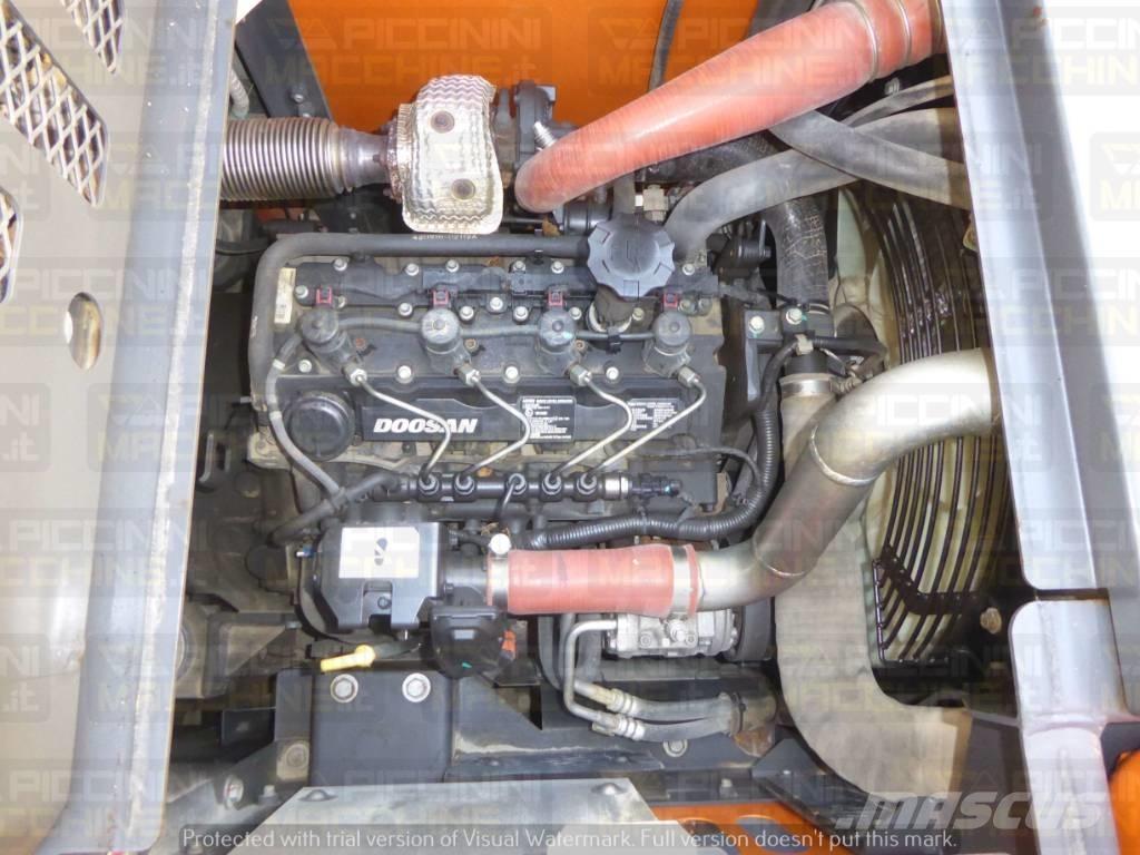 Doosan DX140LCR-7 Escavatori cingolati