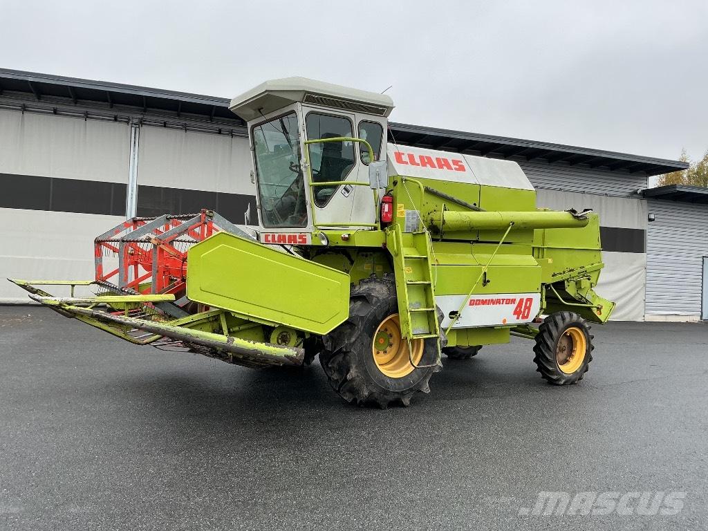 CLAAS 48 Mietitrebbiatrici