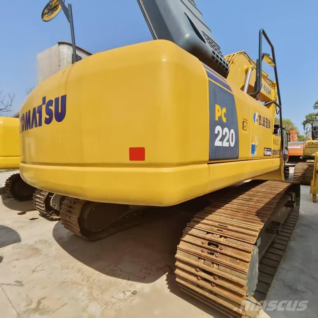 Komatsu PC 220 Escavatori cingolati