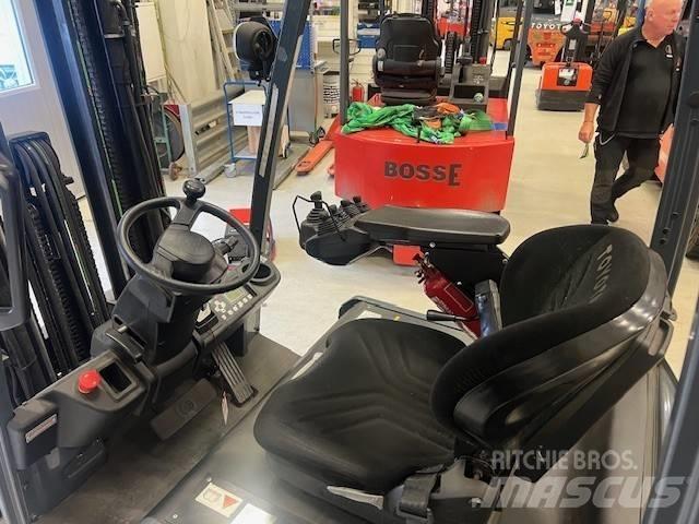 Toyota 8 FBEK 16 T Carrelli elevatori elettrici