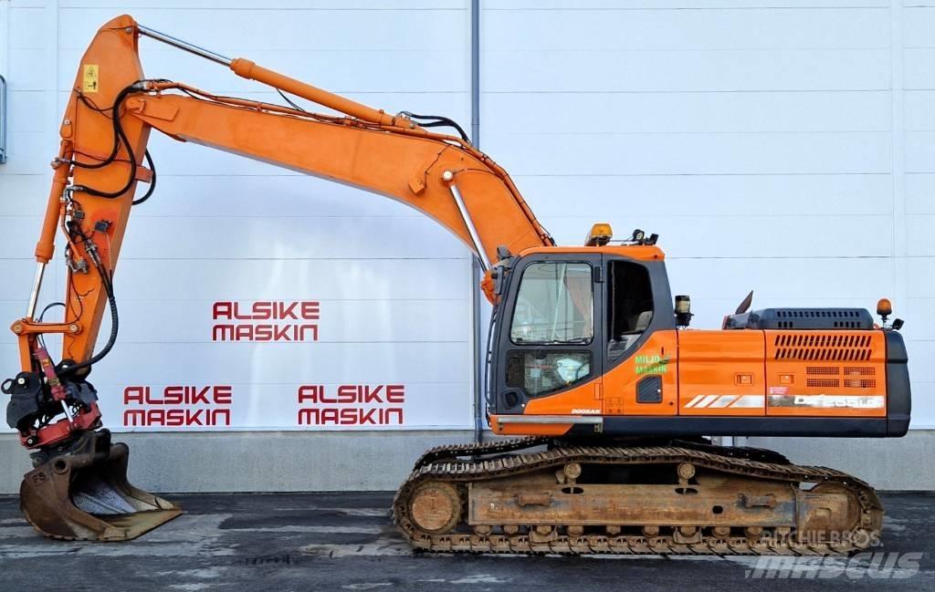 Doosan DX 255 LC-3 Escavatori cingolati