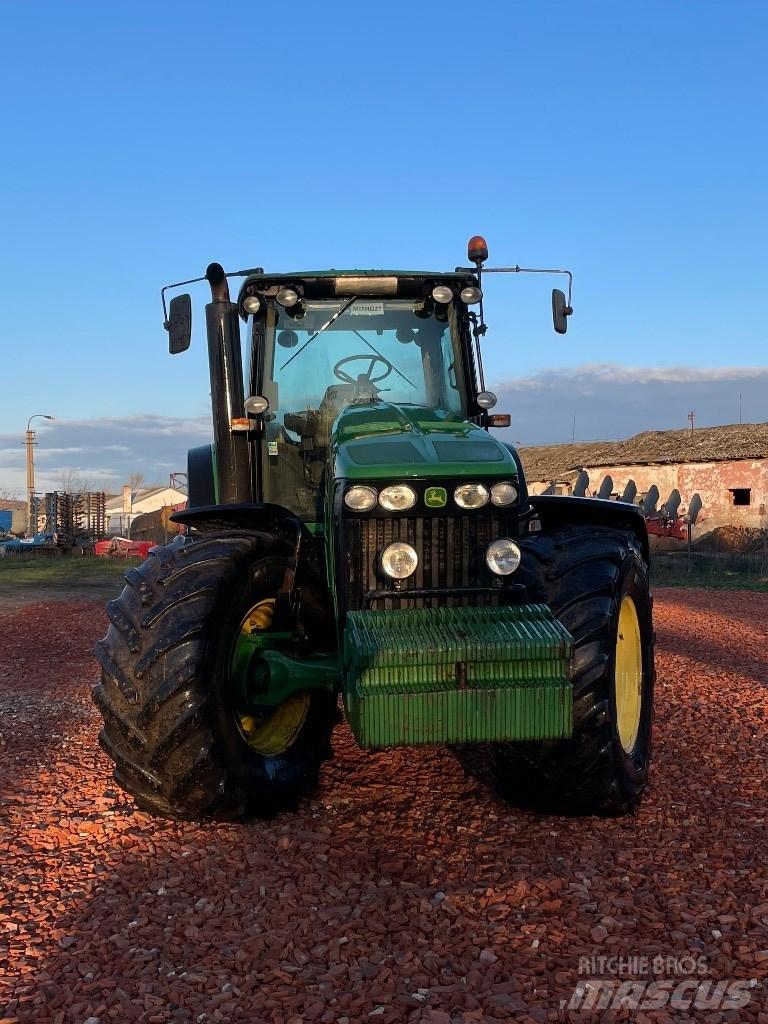 John Deere 8230 Trattori