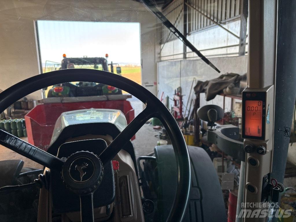 John Deere 8230 Trattori