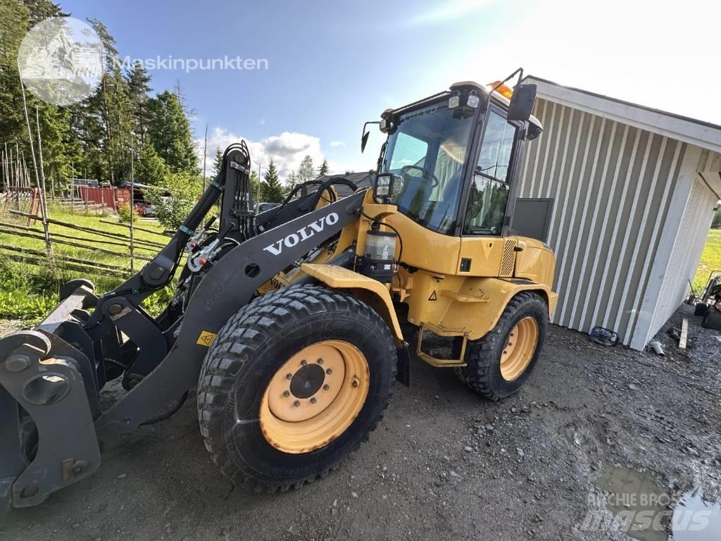 Volvo L 35 G Pale gommate