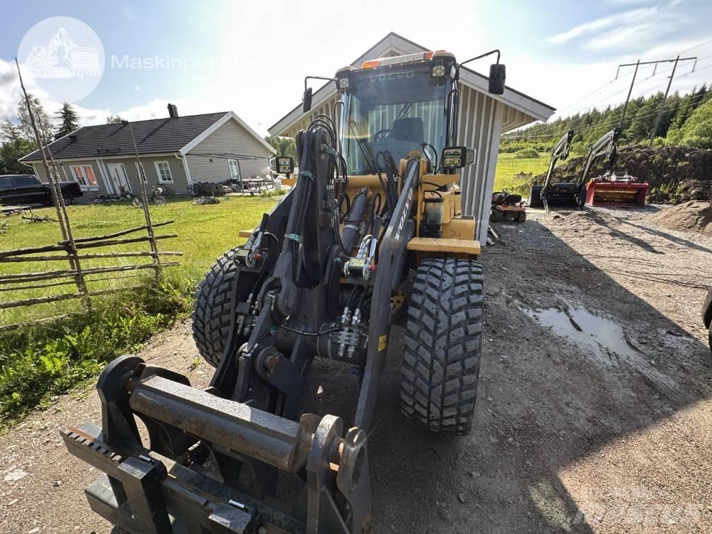 Volvo L 35 G Pale gommate