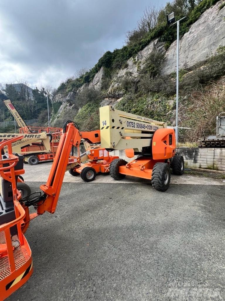 JLG AJ450 Piattaforme a braccio articolato