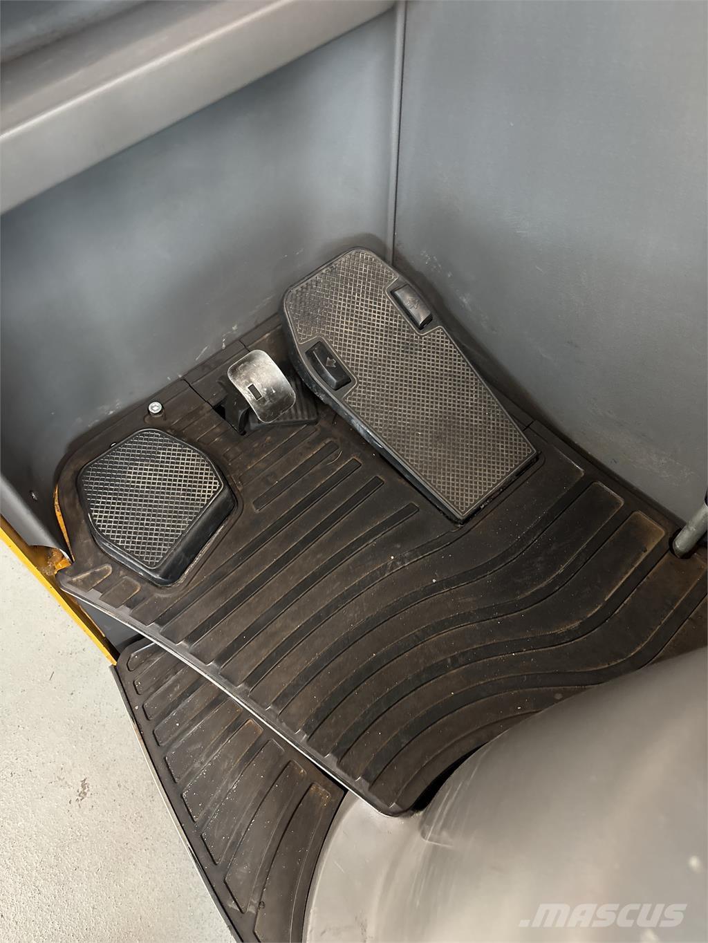 Atlet UMS200 Carrello retrattile