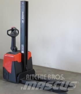 Toyota HWE 100 Transpallet uomo a terra