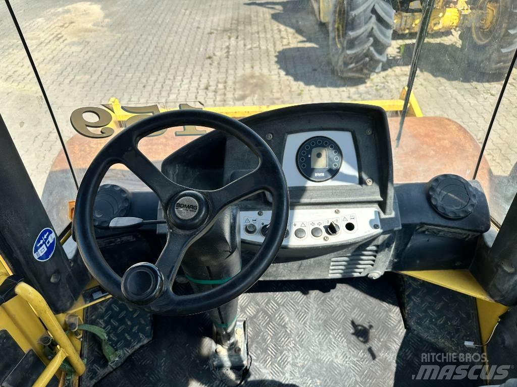 Bomag BW 211 D-4 Rulli monotamburo
