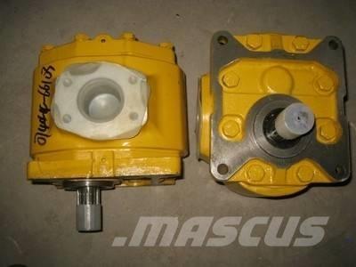 Komatsu D85A-18 pump Componenti idrauliche