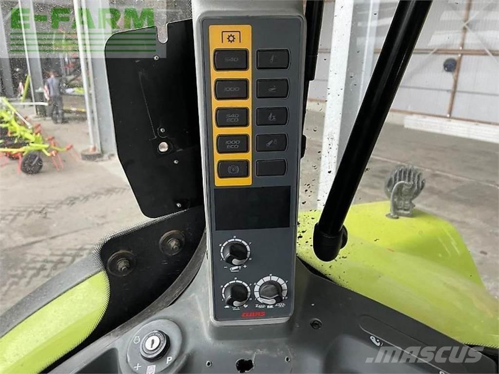CLAAS arion 660 Trattori