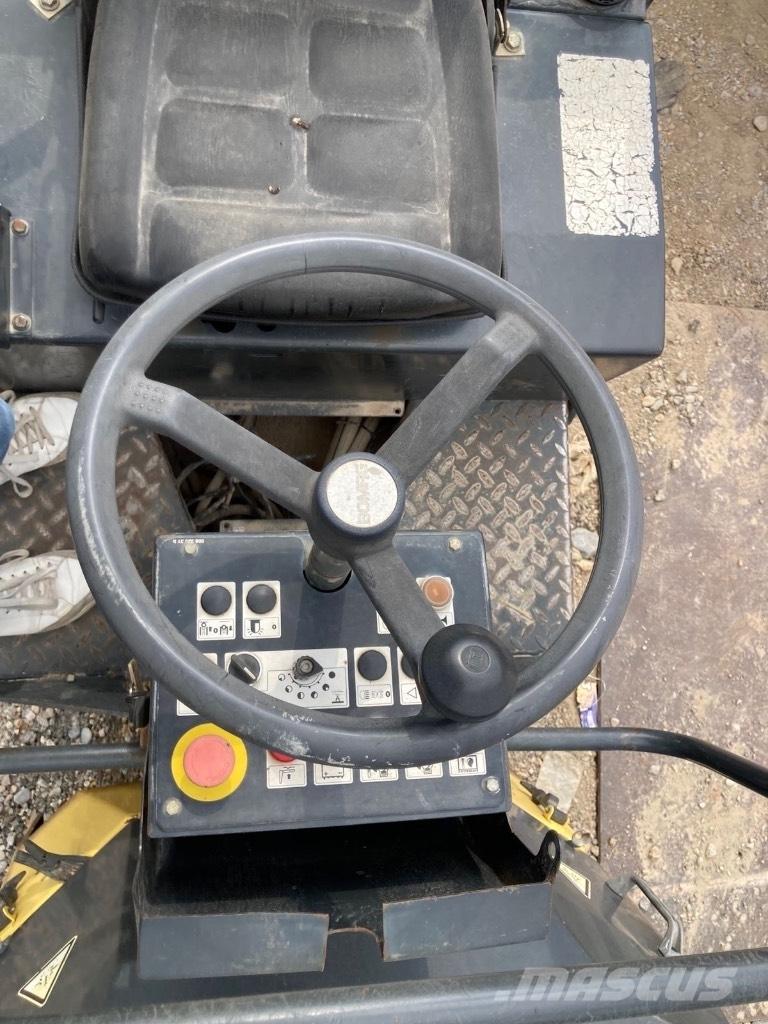 Bomag BW 100 AD-3 Rulli a doppio tamburo