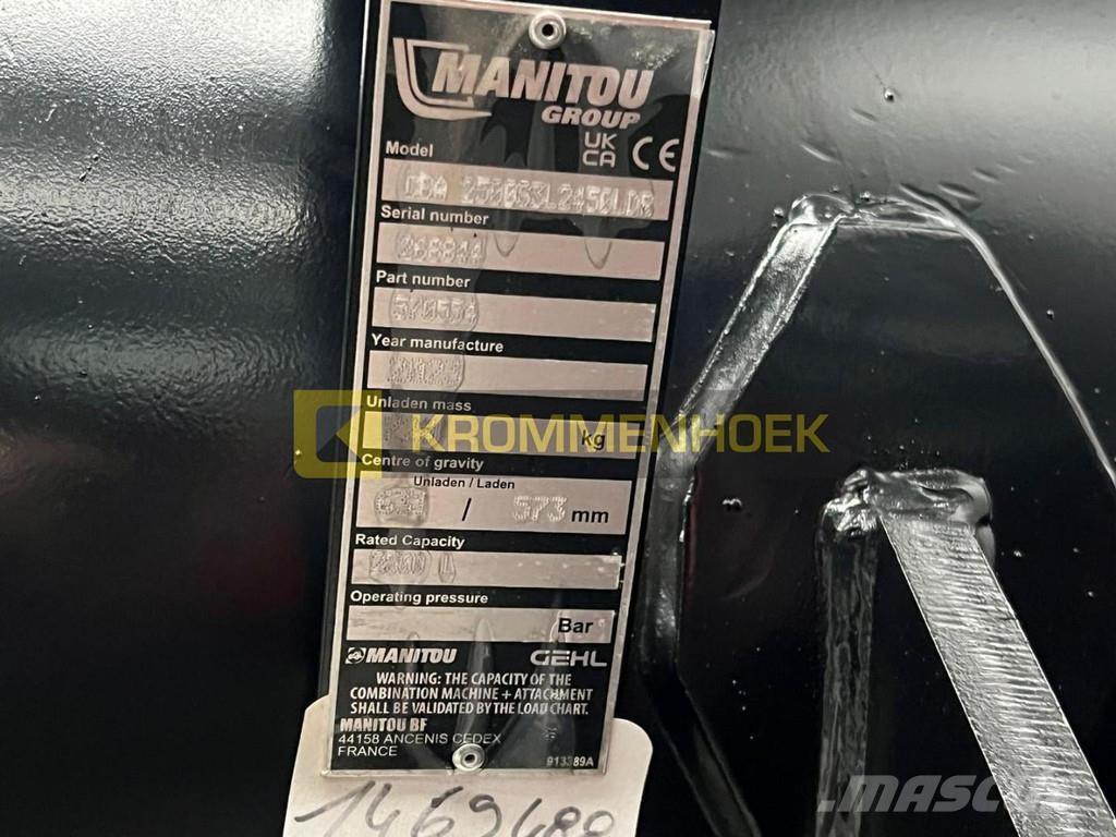 Manitou CBA 2500 Benne