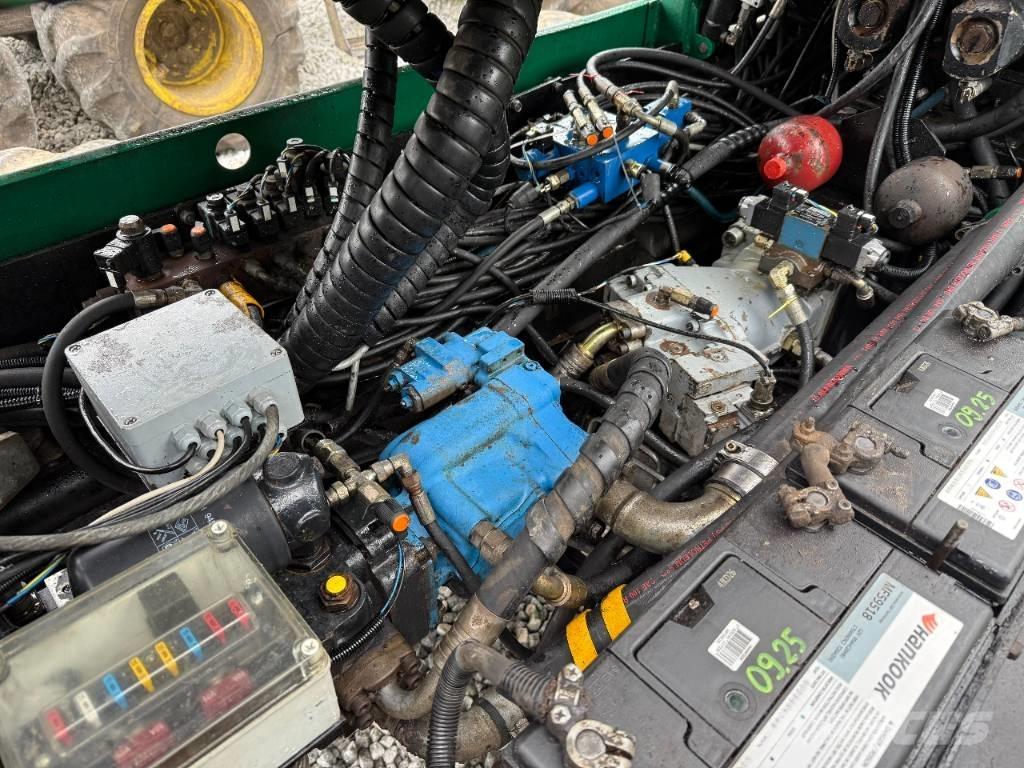 Timberjack 810 B Forwarder