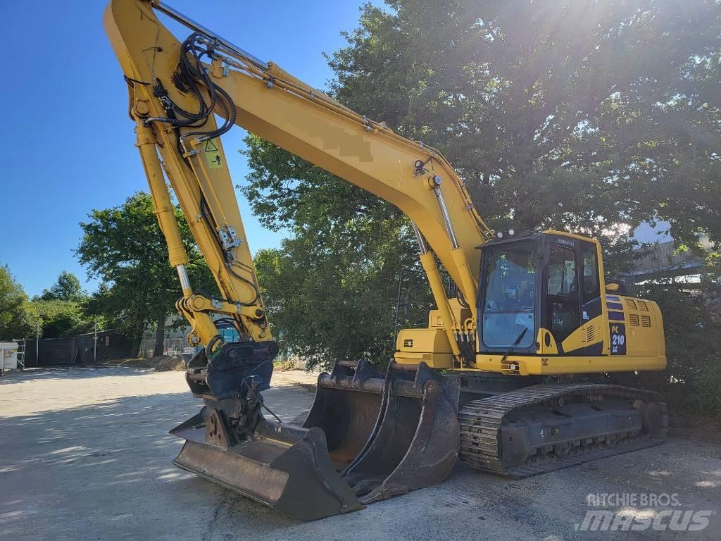 Komatsu PC210LC-11 Escavatori cingolati