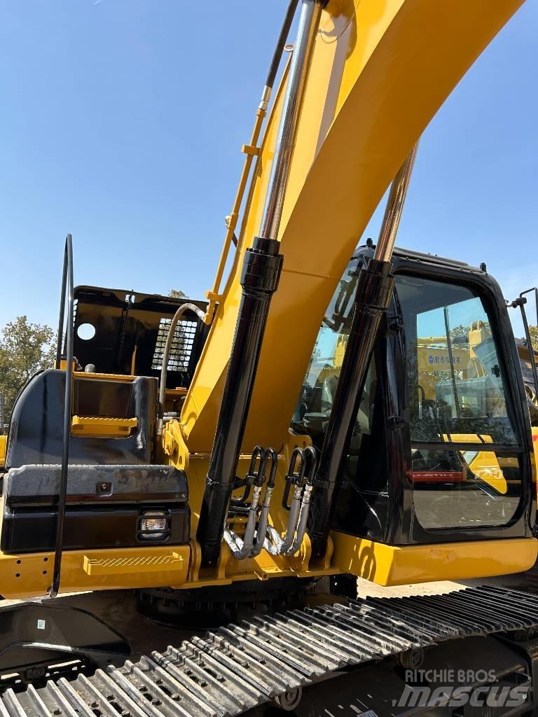 CAT 323 D Escavatori cingolati