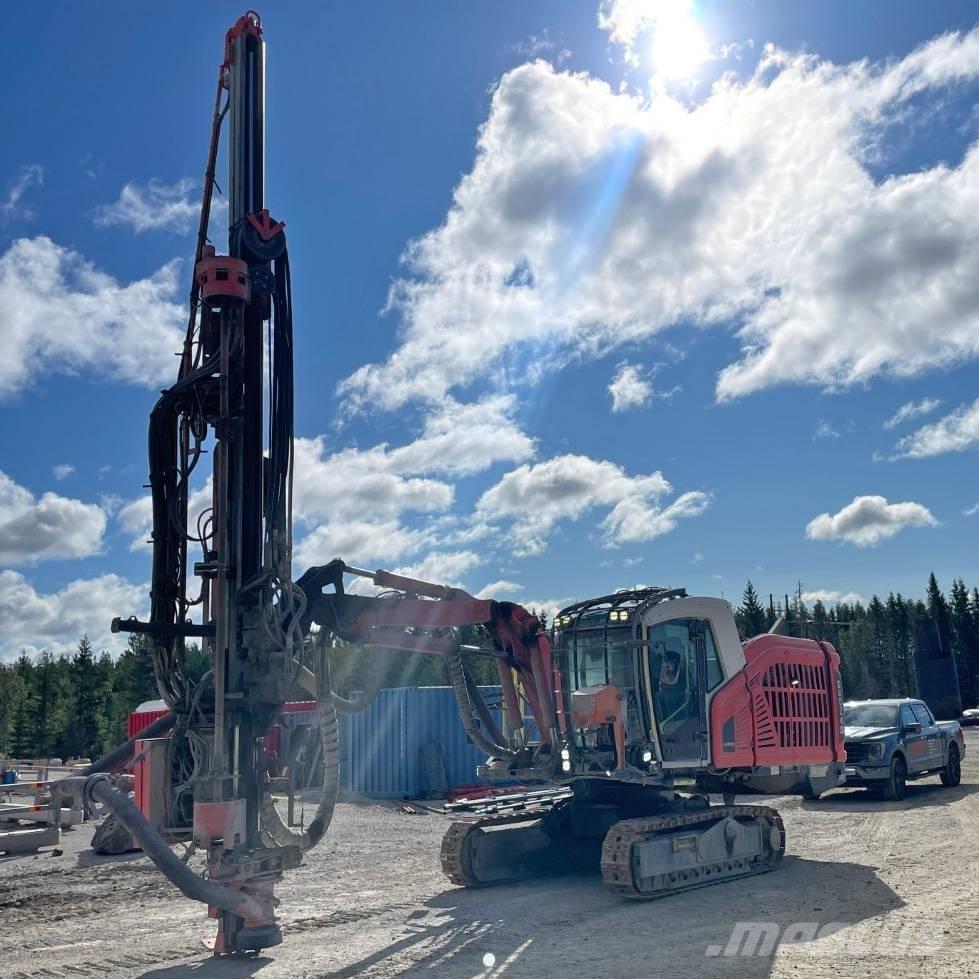 Sandvik DX800i Perforatrici di superficie