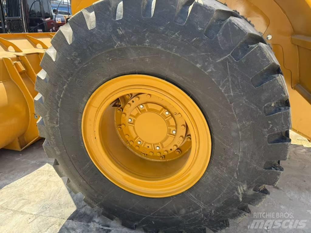 CAT 950 GC Pale gommate