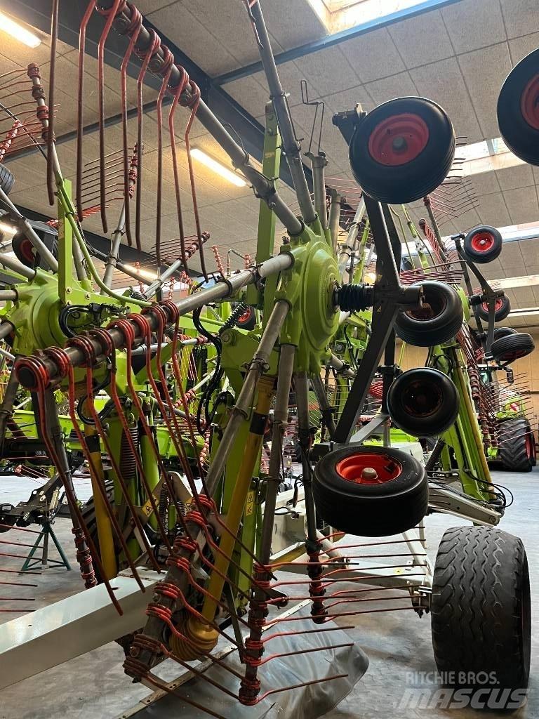 CLAAS LINER 3500 HHV Ranghinatori