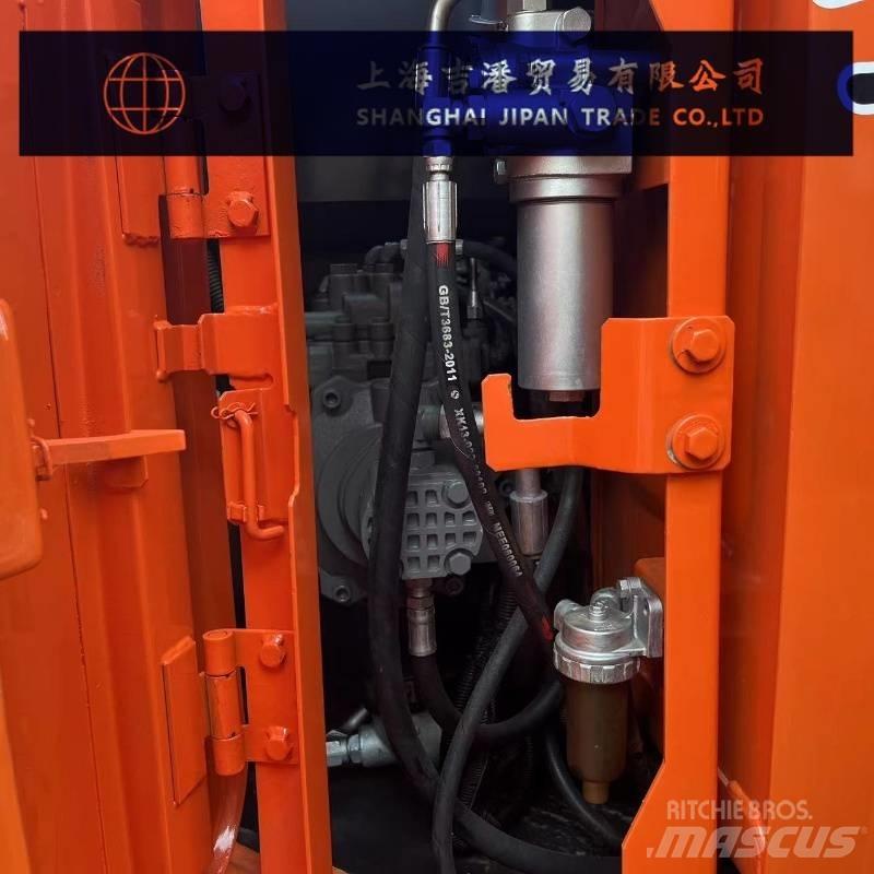 Hitachi ZX 135 Escavatori cingolati