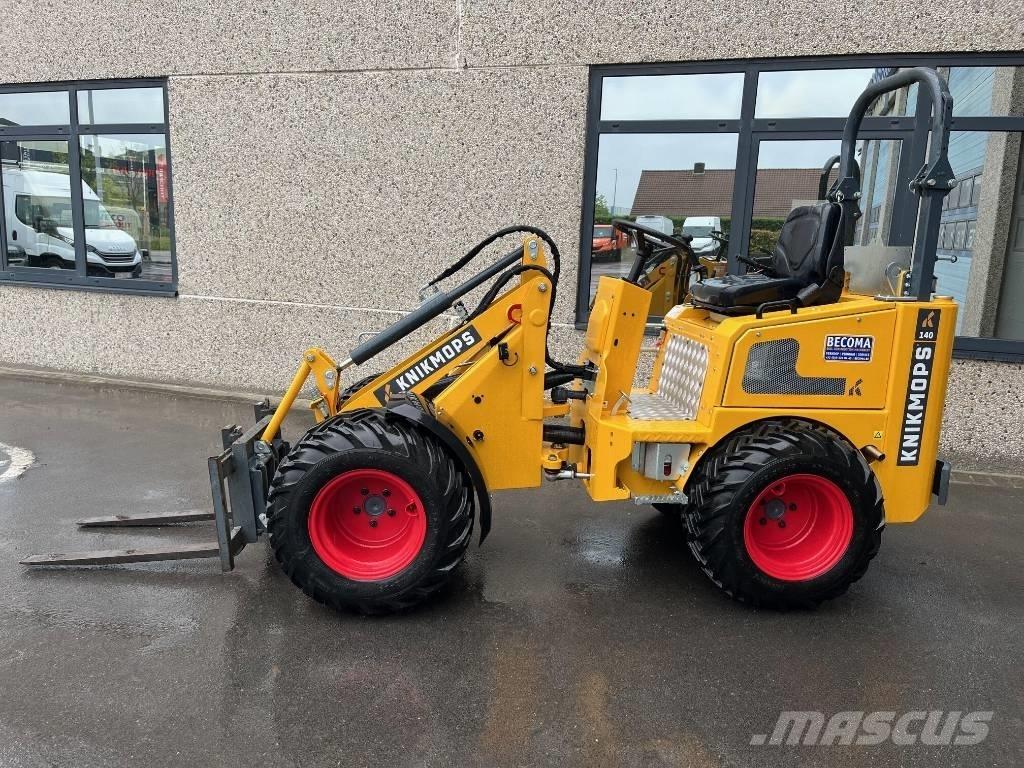 Knikmops KM140 Mini pale