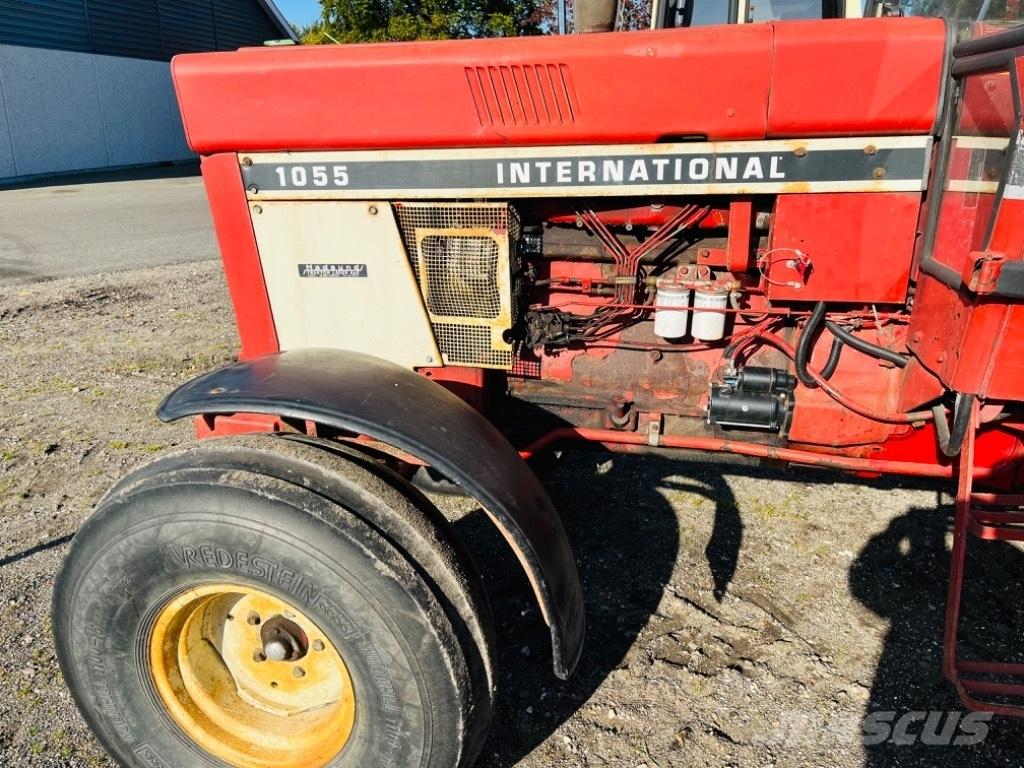 International 1055 Trattori
