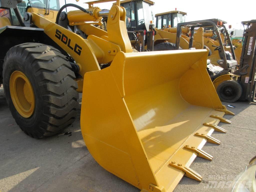 SDLG LG956L Pale gommate