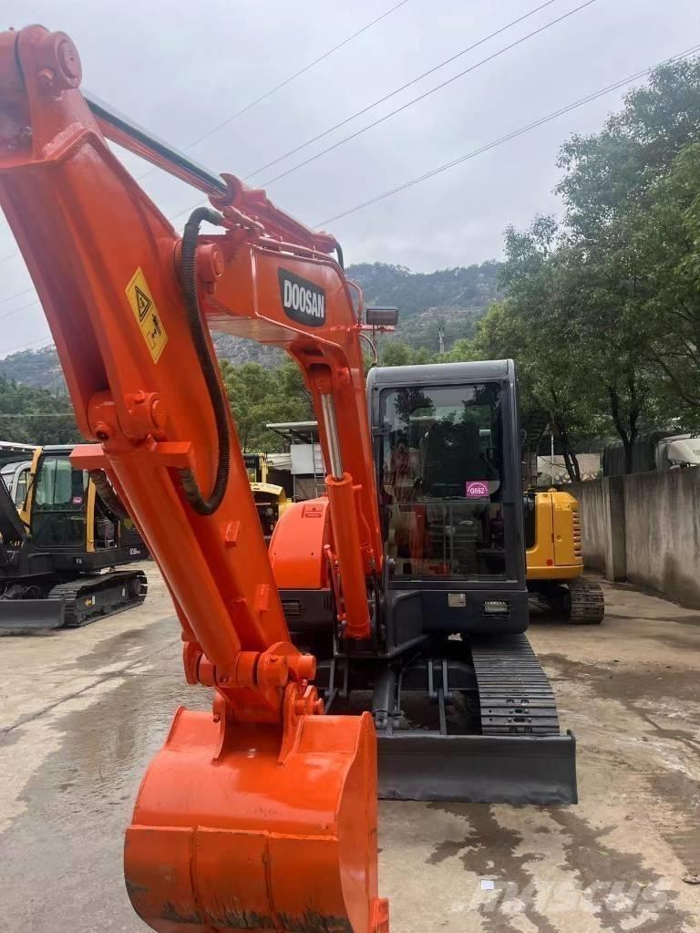 Doosan DH 60-7 Miniescavatori
