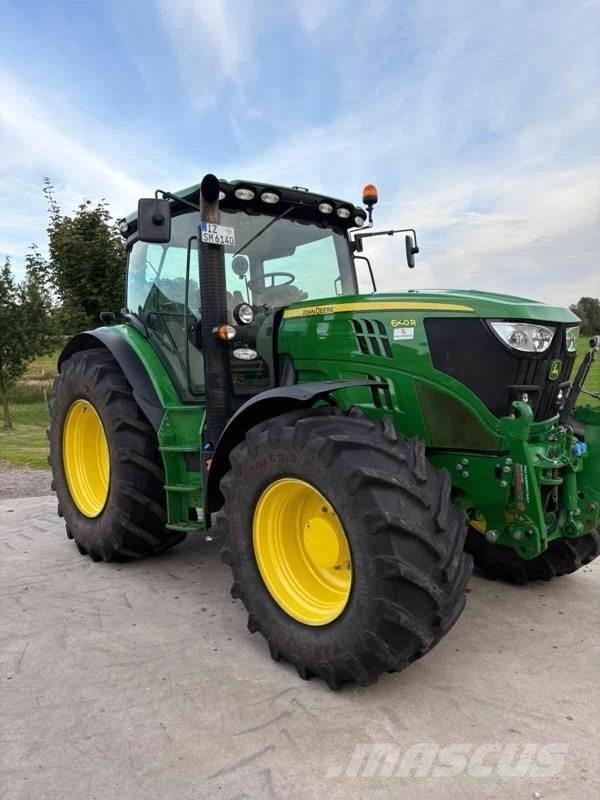 John Deere 6140R Trattori