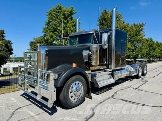 Kenworth W 900 Motrici e Trattori Stradali