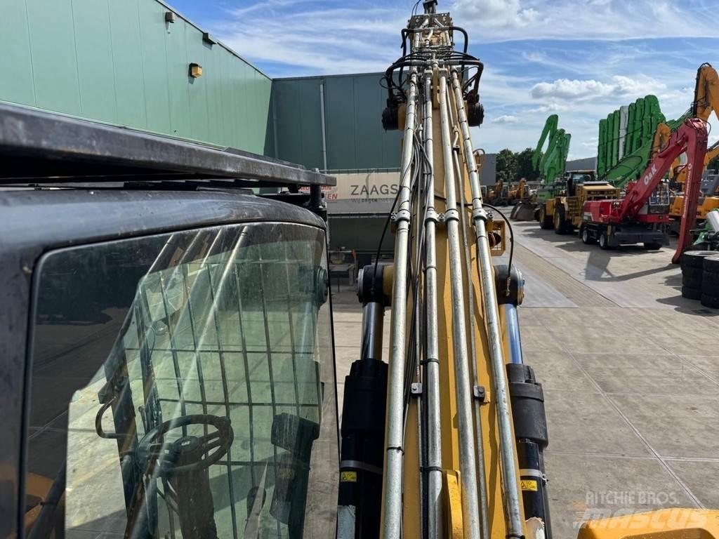 CAT MH3022 Movimentazione rifiuti