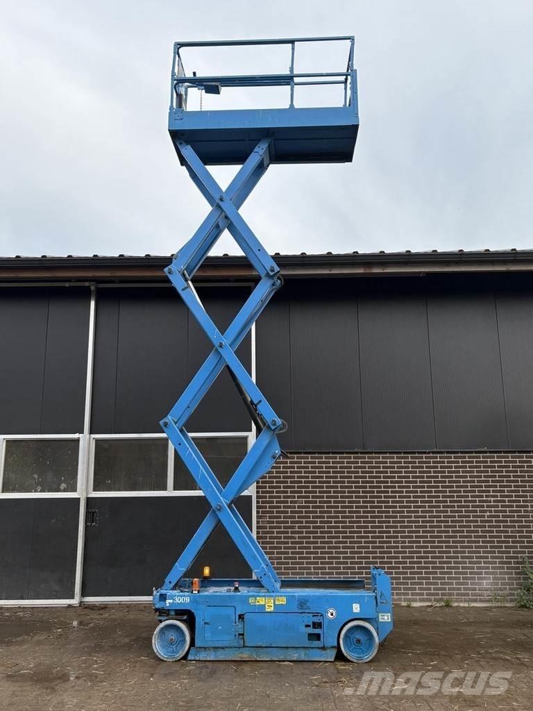 Genie 2032 Piattaforme a pantografo