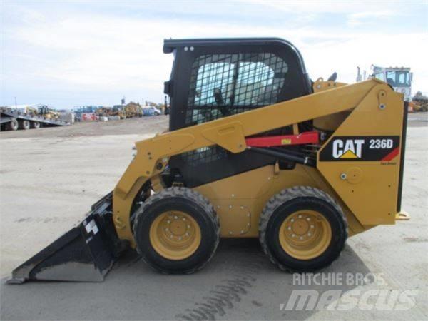 CAT 236 D Mini Pale Gommate