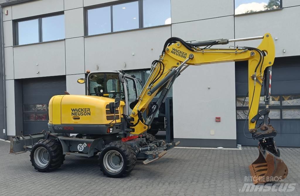 Wacker Neuson EW 100 Escavatori gommati