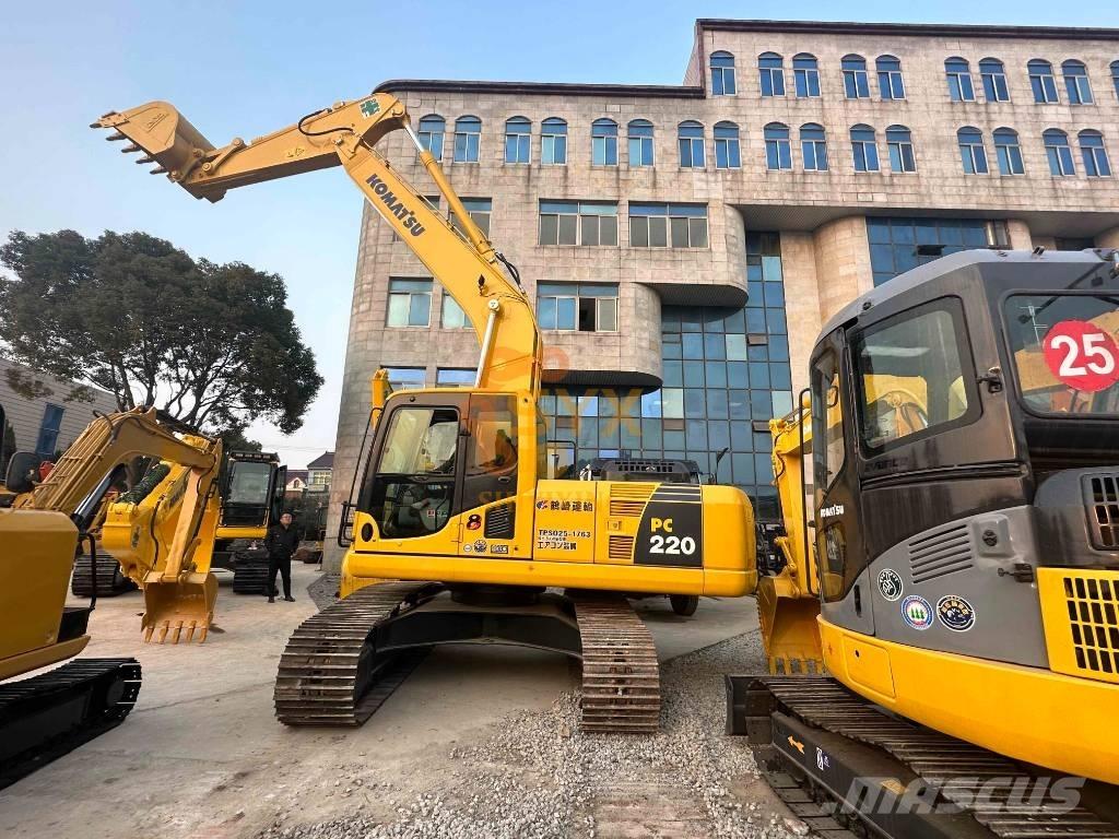 Komatsu PC 220-8 Escavatori cingolati