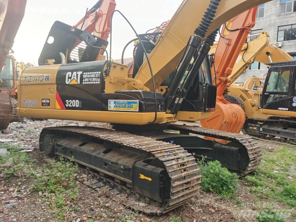 CAT 320 D2 Escavatori cingolati